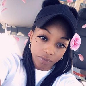 Meet your Posher, Victoria